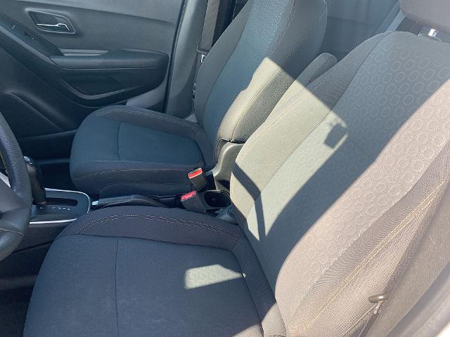 2020 Chevrolet Trax Vehicle Photo in MOON TOWNSHIP, PA 15108-2571