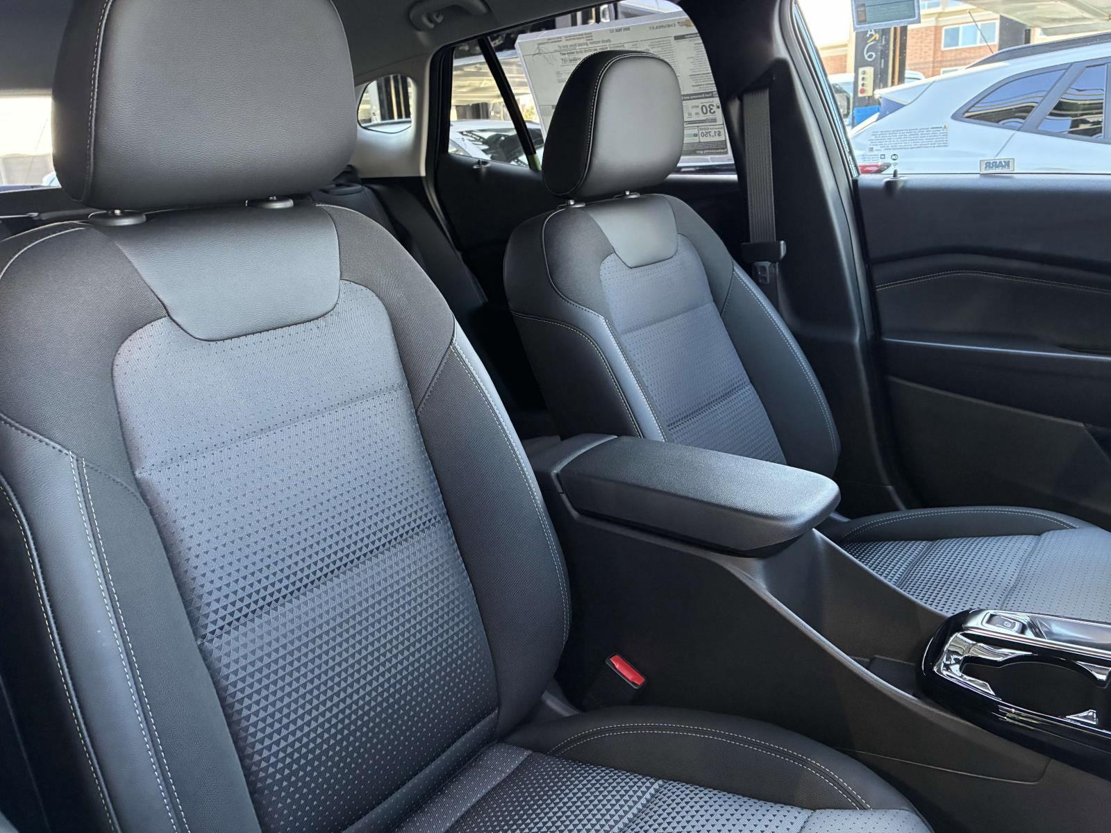 2025 Chevrolet Trax Vehicle Photo in LOS ANGELES, CA 90007-3794