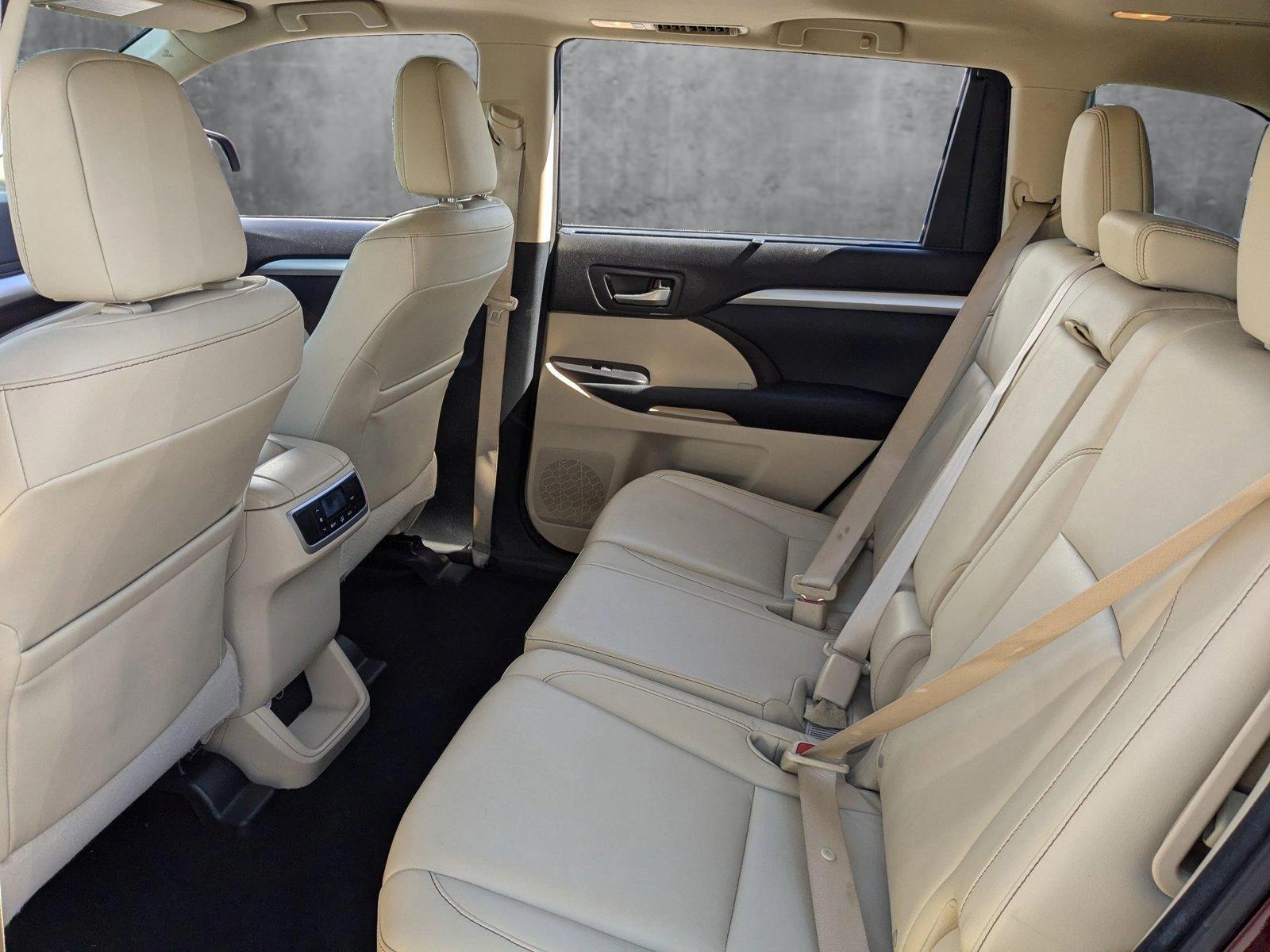 2014 Toyota Highlander Vehicle Photo in Cockeysville, MD 21030-2508