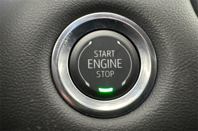 2025 GMC Canyon Vehicle Photo in ELK GROVE, CA 95757-8703