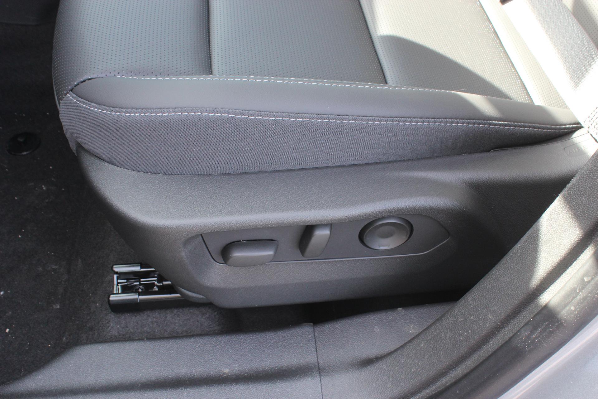 2025 Buick Envision Vehicle Photo in AURORA, CO 80012-4011