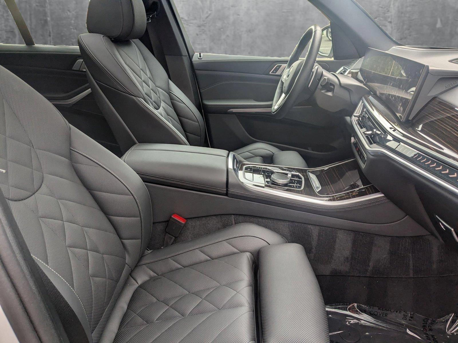 2025 BMW X5 sDrive40i Vehicle Photo in Valencia, CA 91355