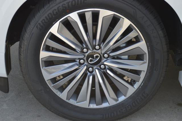 2025 INFINITI QX80 Vehicle Photo in Houston, TX 77090