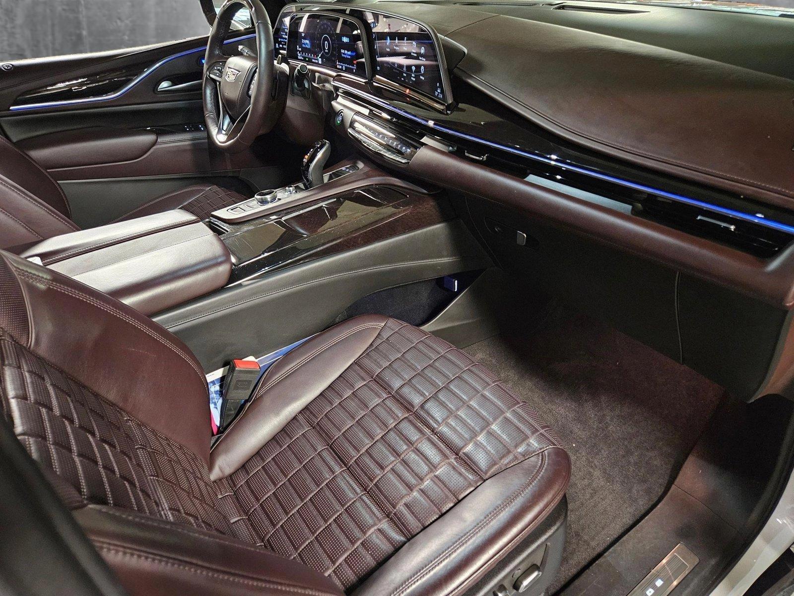 2023 Cadillac Escalade Vehicle Photo in Tampa, FL 33614