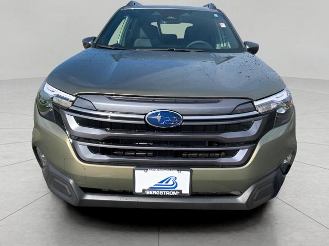2025 Subaru Forester Vehicle Photo in Oshkosh, WI 54904