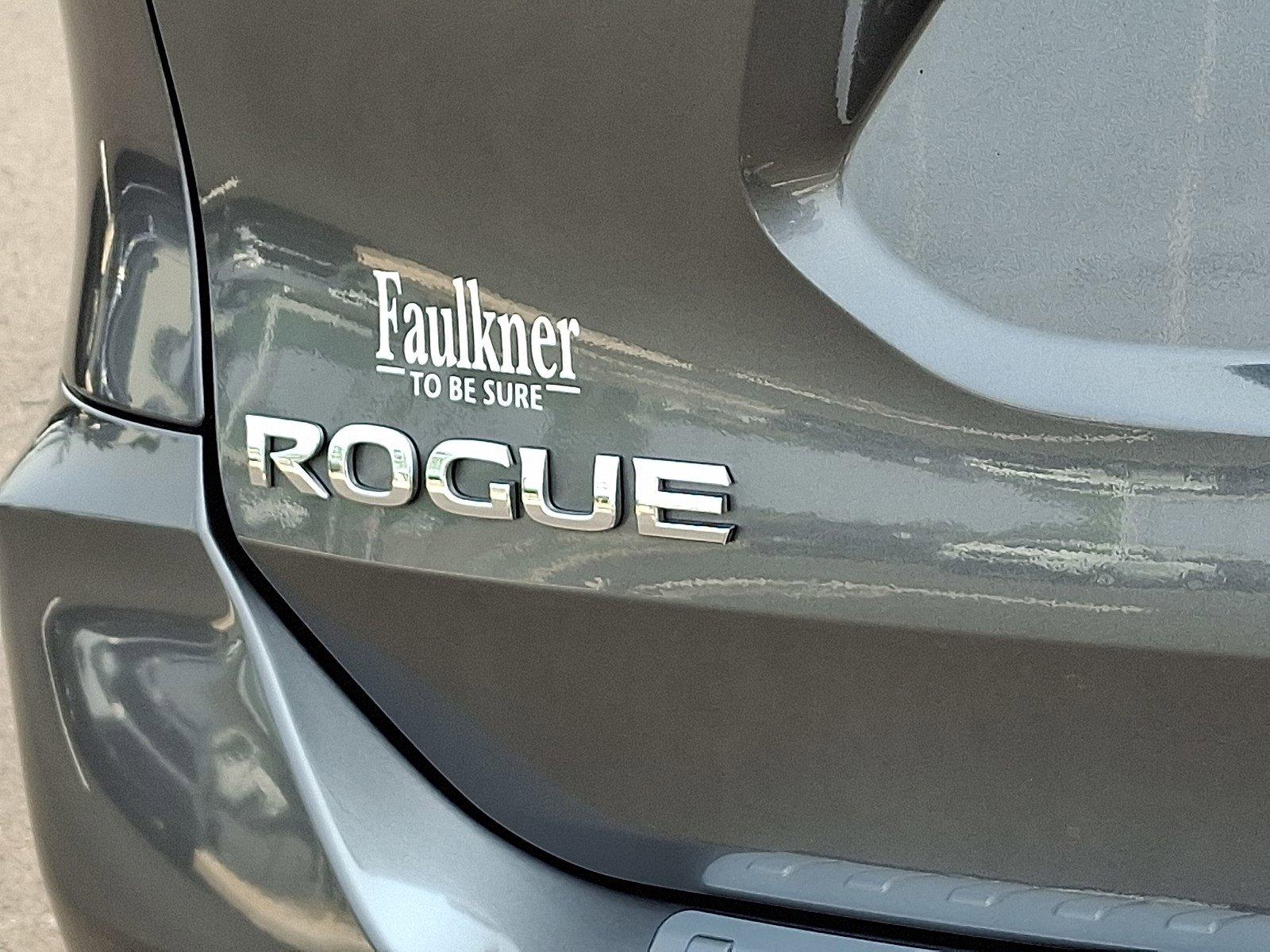 2017 Nissan Rogue Vehicle Photo in Harrisburg, PA 17111