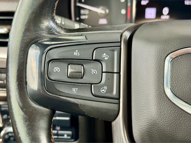 2021 GMC Yukon XL Vehicle Photo in DALLAS, TX 75209-3016