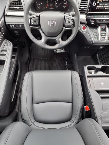 2025 Honda Odyssey Vehicle Photo in Oshkosh, WI 54904