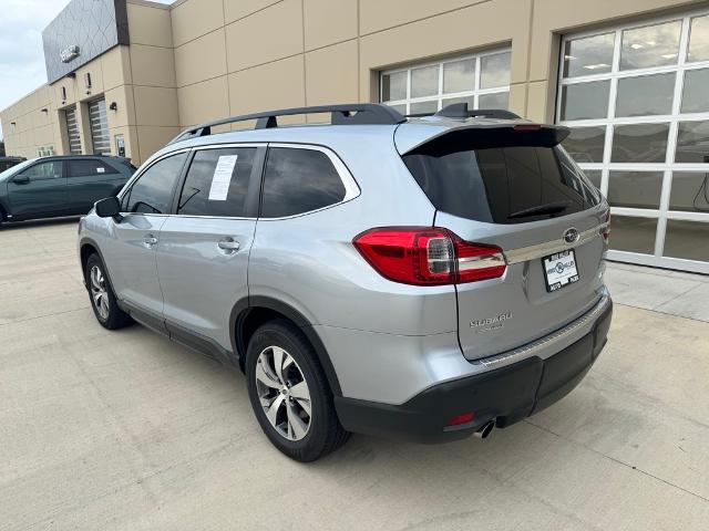2022 Subaru Ascent Vehicle Photo in Peoria, IL 61615