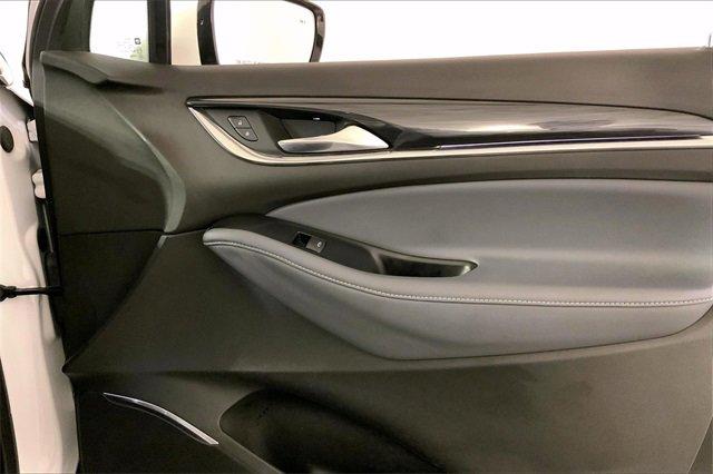 2024 Buick Enclave Vehicle Photo in INDEPENDENCE, MO 64055-1377