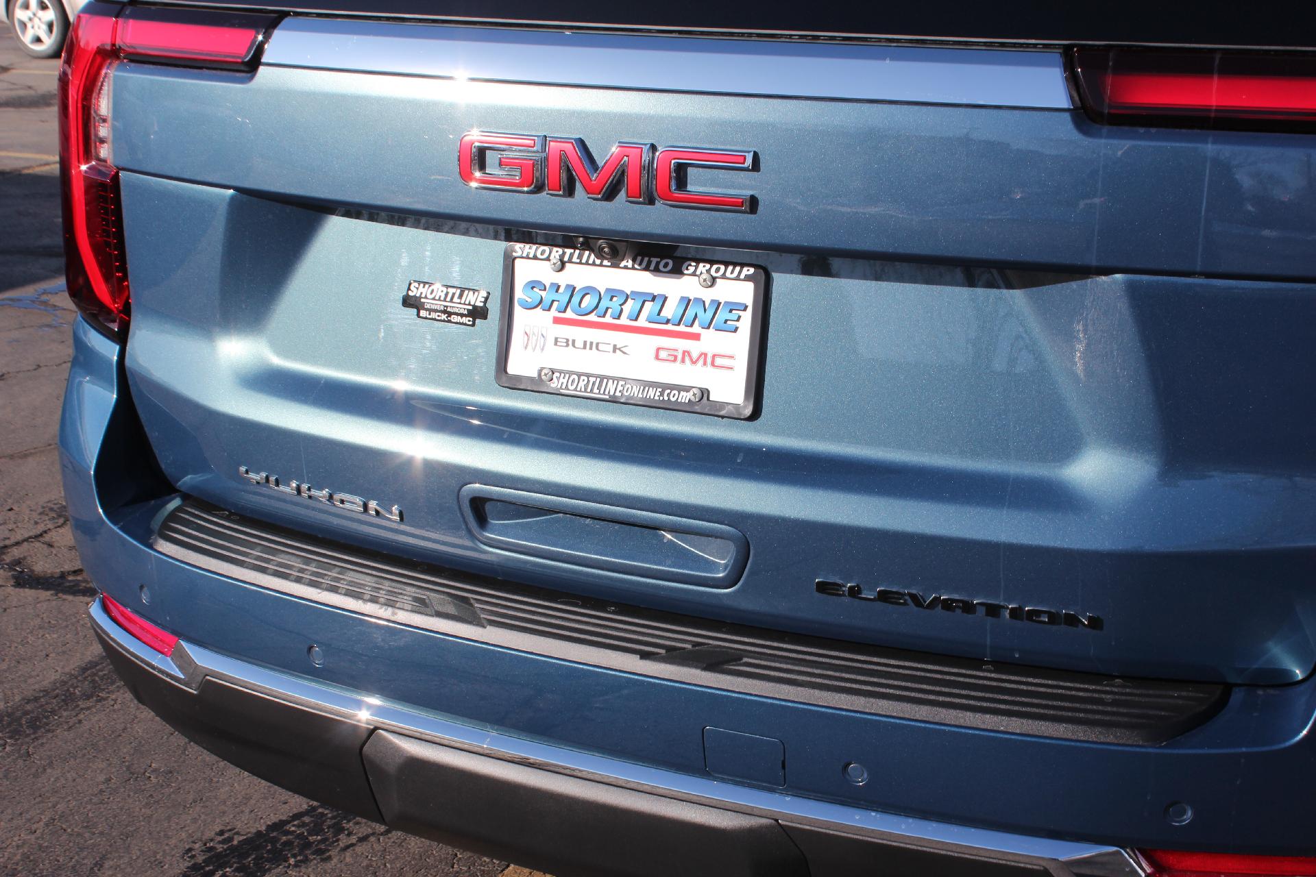 2025 GMC Yukon XL Vehicle Photo in AURORA, CO 80012-4011