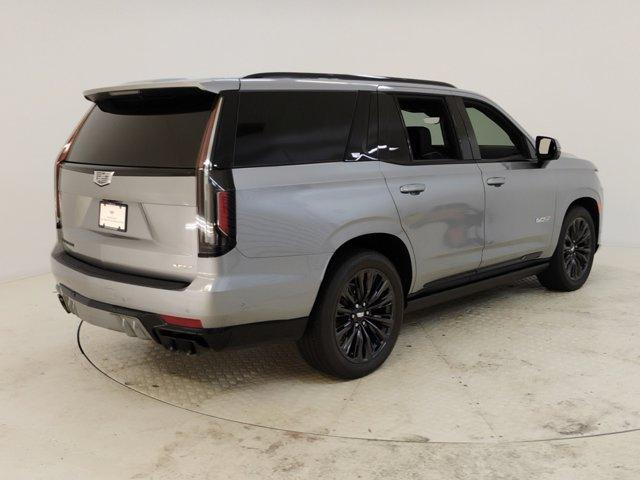 2024 Cadillac Escalade Vehicle Photo in PINEVILLE, NC 28134-8495