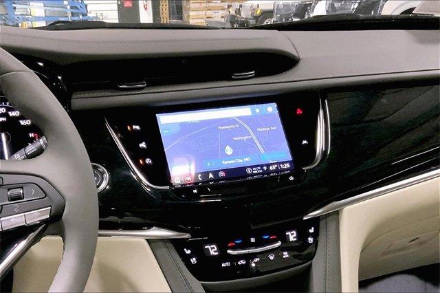 2025 Cadillac XT6 Vehicle Photo in KANSAS CITY, MO 64114-4545