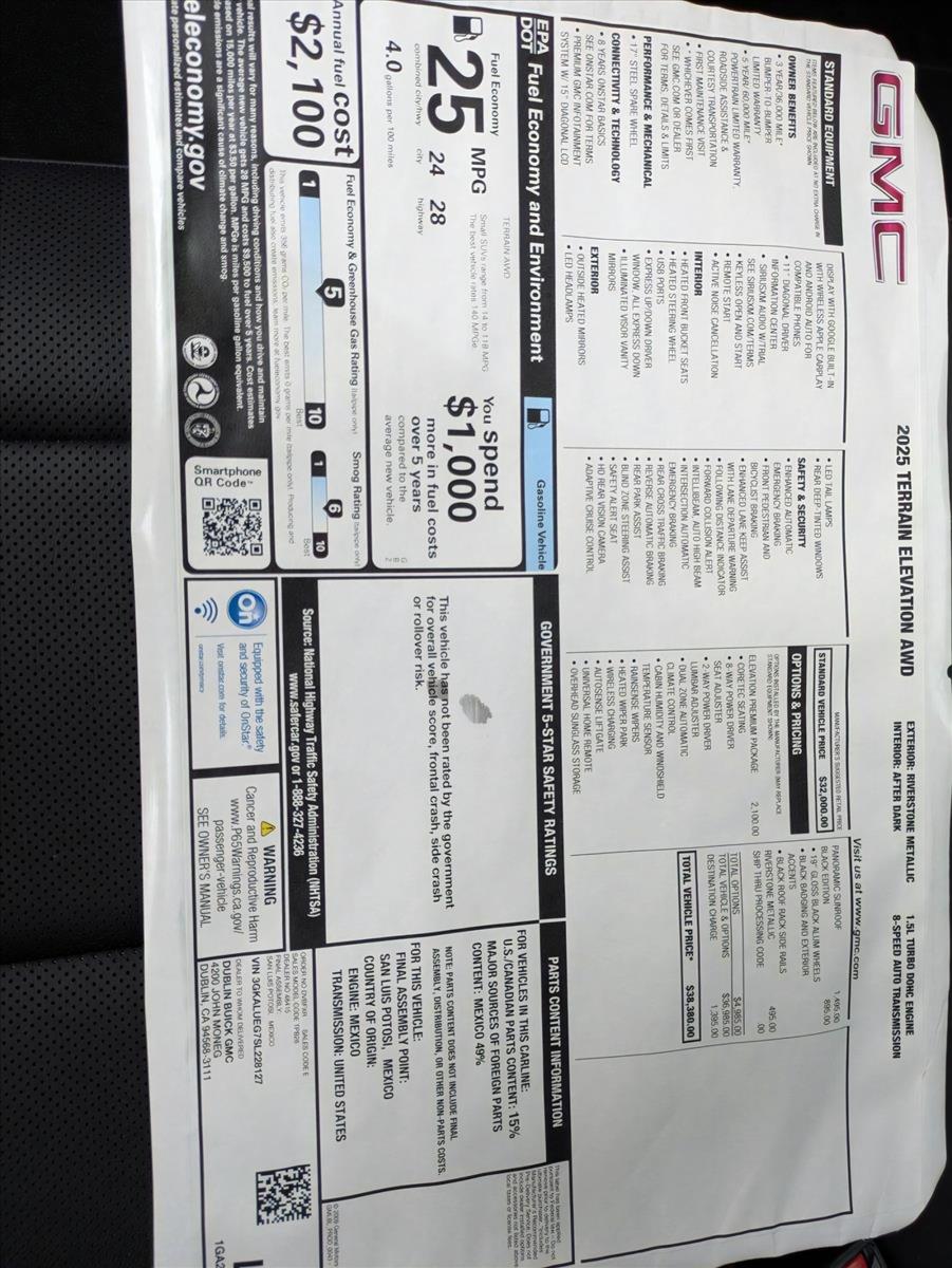 2025 GMC Terrain Vehicle Photo in GOLDEN, CO 80401-3850