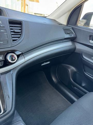 2015 Honda CR-V Vehicle Photo in Peoria, IL 61615