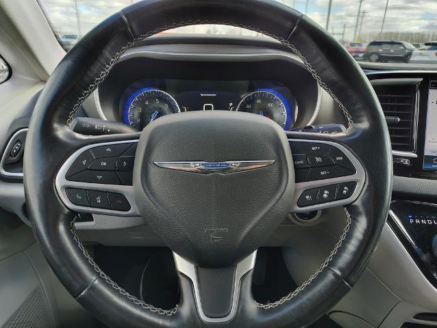 2021 Chrysler Pacifica Vehicle Photo in GREEN BAY, WI 54304-5303