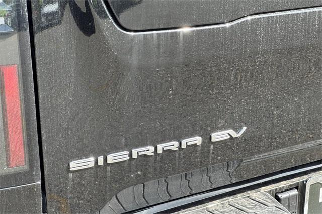 2025 GMC Sierra EV Vehicle Photo in ELK GROVE, CA 95757-8703