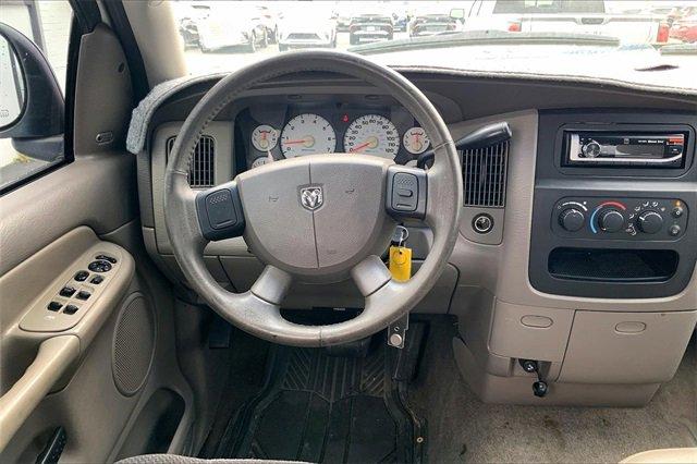 2004 Dodge Ram 1500 Vehicle Photo in INDEPENDENCE, MO 64055-1377