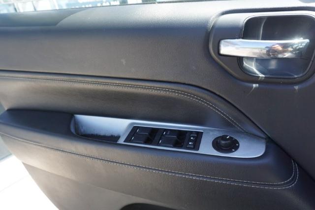 2017 Jeep Compass Vehicle Photo in FAIRMONT, WV 26554-2318