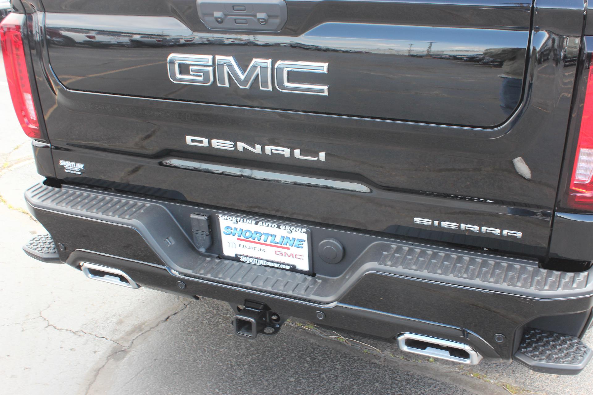 2025 GMC Sierra 1500 Vehicle Photo in AURORA, CO 80012-4011