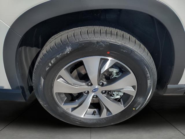 2025 Subaru Ascent Vehicle Photo in Green Bay, WI 54304