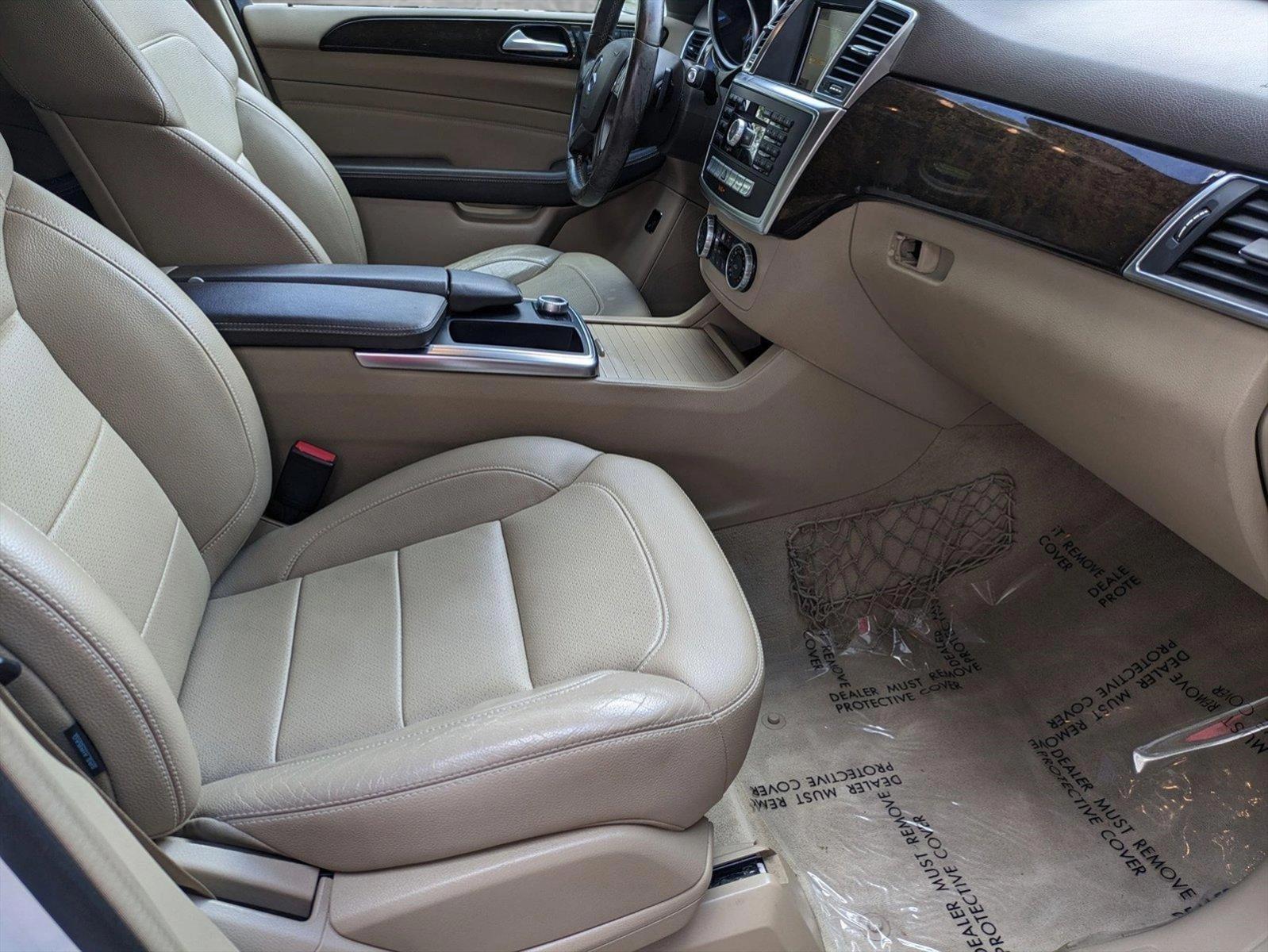 2015 Mercedes-Benz M-Class Vehicle Photo in GREENACRES, FL 33463-3207