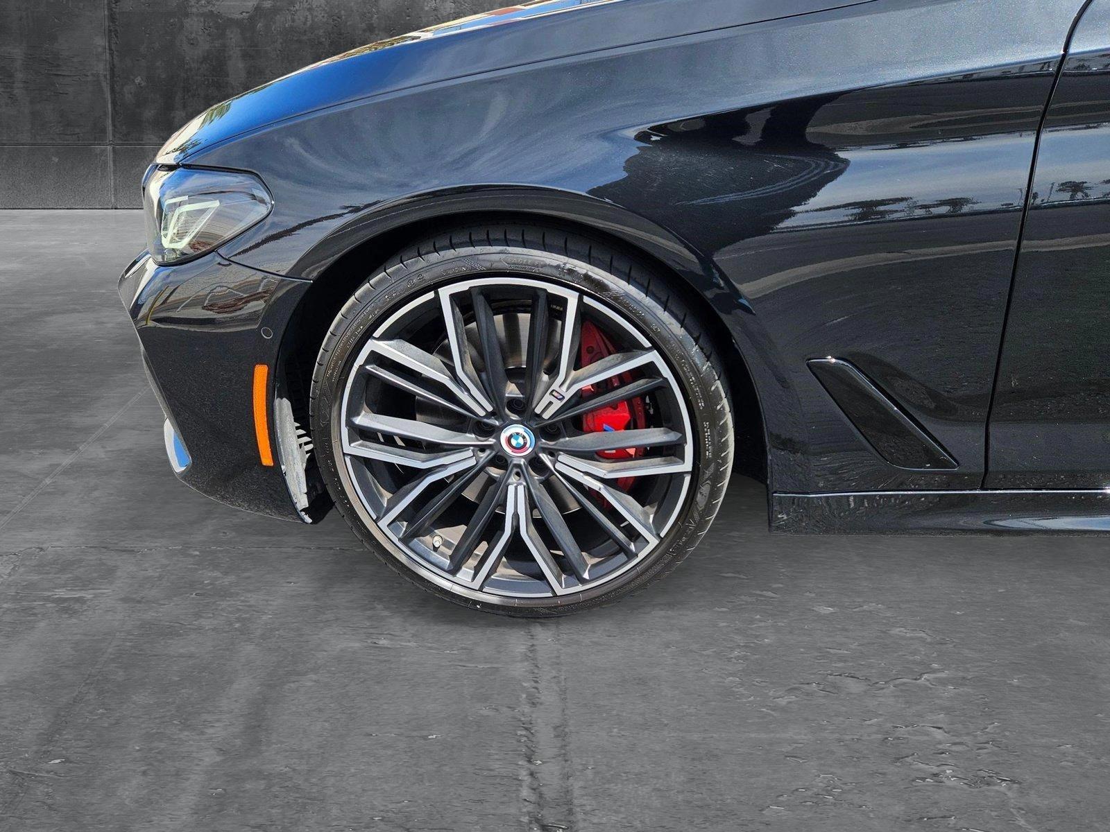 2022 BMW M550i xDrive Vehicle Photo in Valencia, CA 91355