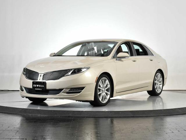 2016 Lincoln MKZ Vehicle Photo in DALLAS, TX 75235