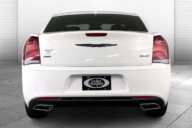 2022 Chrysler 300 Vehicle Photo in Kansas City, MO 64114