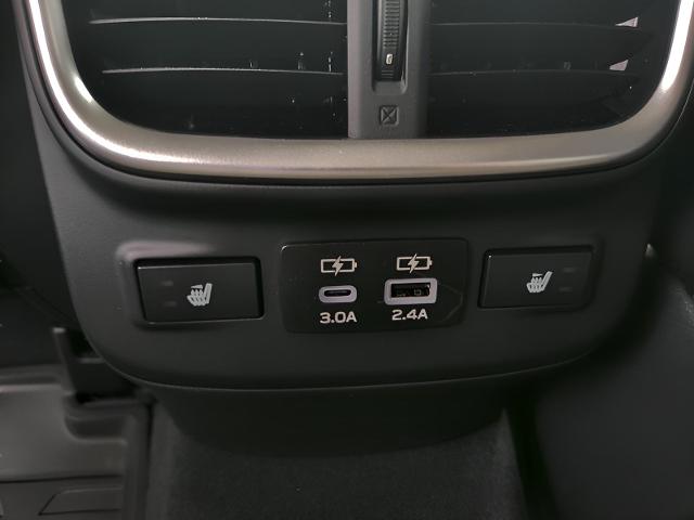 2025 Subaru Outback Vehicle Photo in Green Bay, WI 54304
