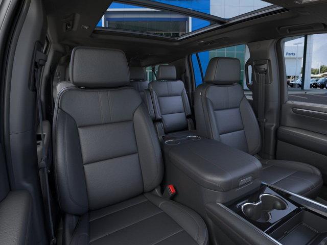 2025 Chevrolet Suburban Vehicle Photo in SELMA, TX 78154-1460