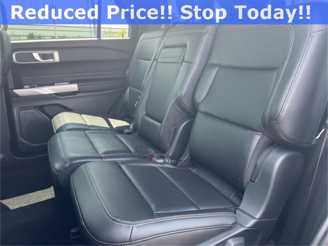2023 Ford Explorer Vehicle Photo in GREEN BAY, WI 54304-5303