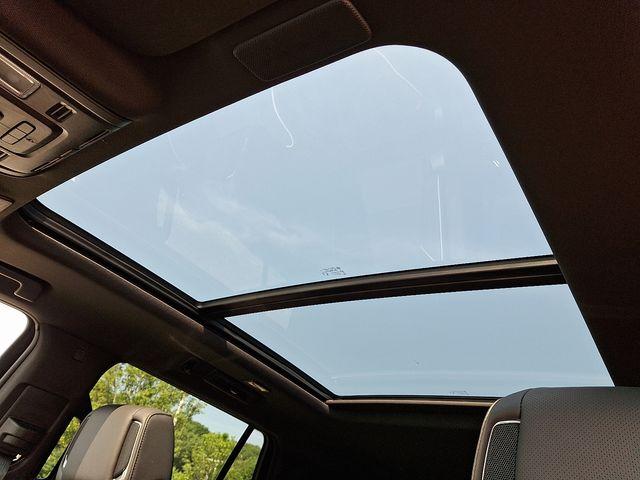 2024 Cadillac Escalade Vehicle Photo in DANBURY, CT 06810-5034