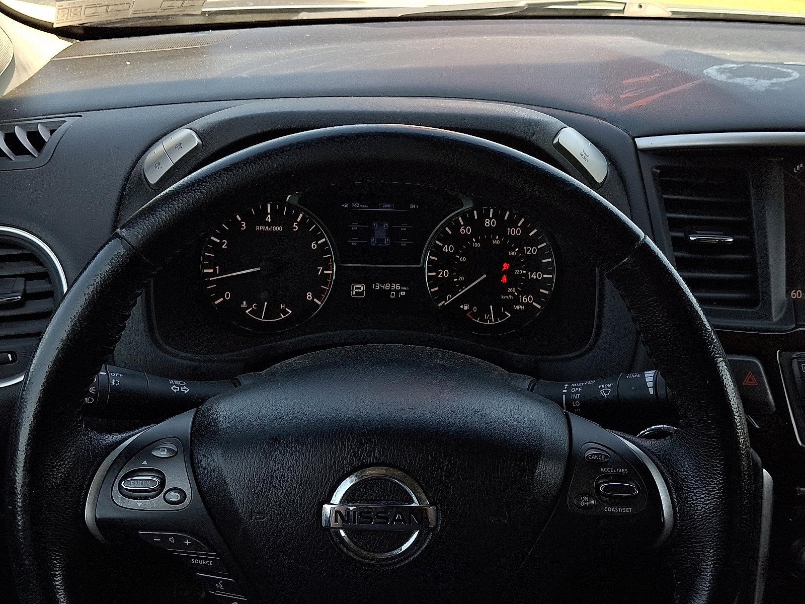 2013 Nissan Pathfinder Vehicle Photo in Mechanicsburg, PA 17050-2306