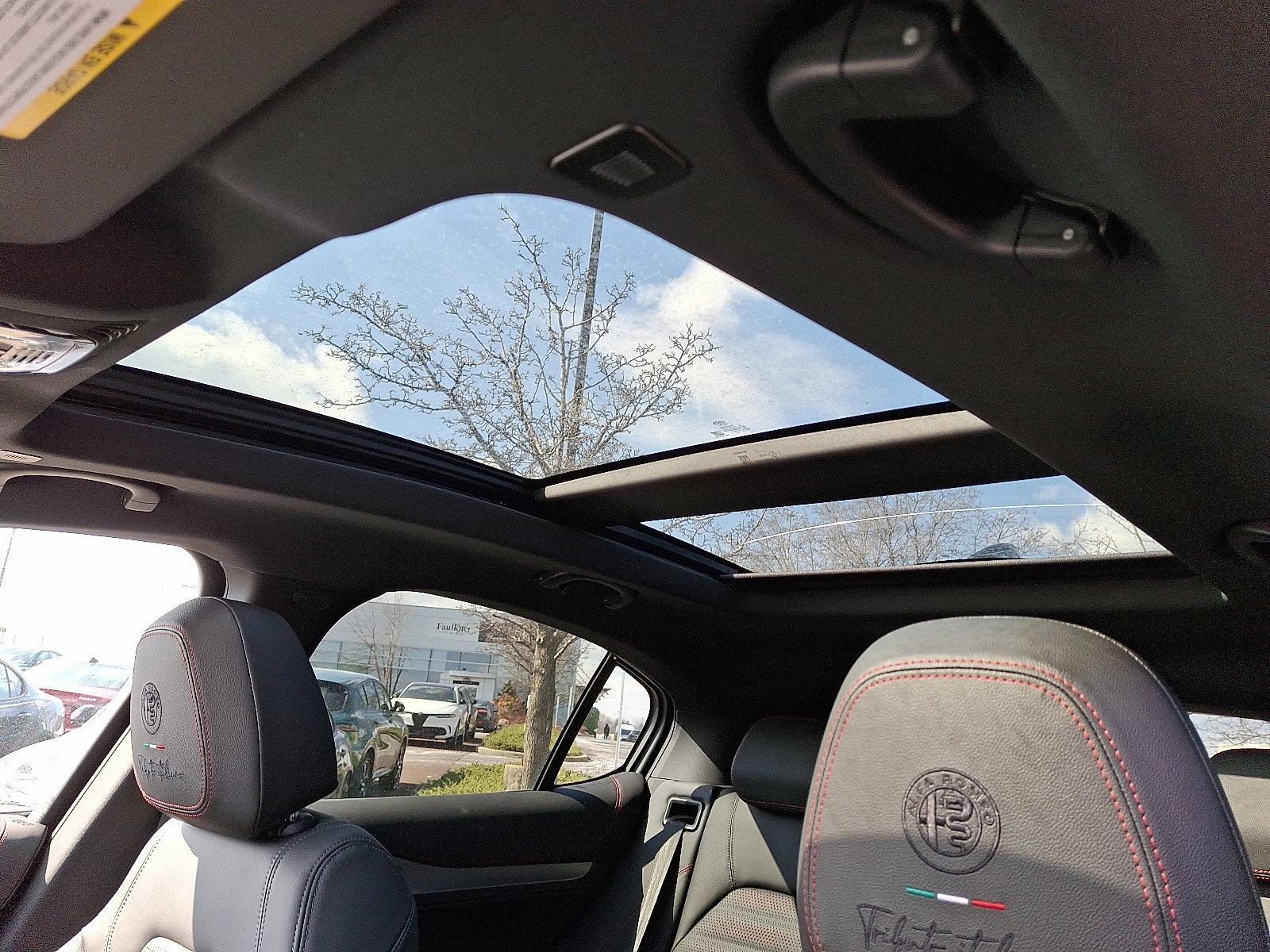 2025 Alfa Romeo Stelvio Vehicle Photo in Willow Grove, PA 19090