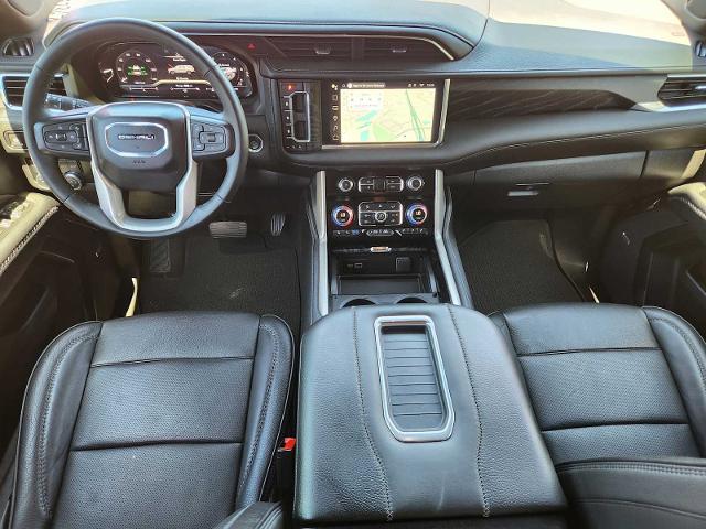 2024 GMC Yukon XL Vehicle Photo in DENTON, TX 76210-9321
