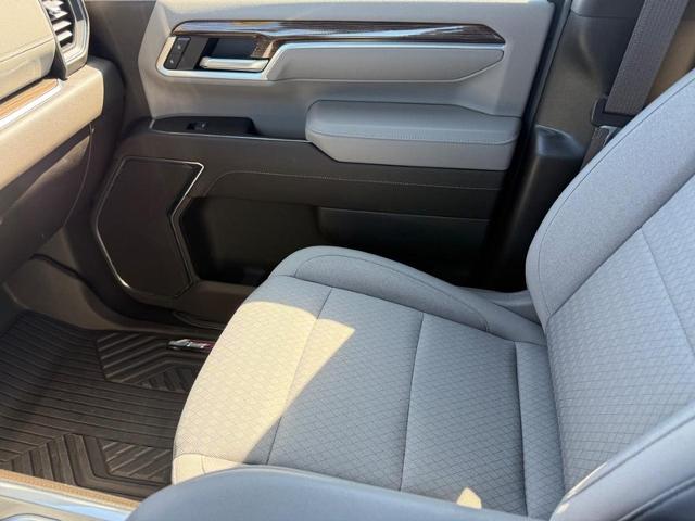 2024 Chevrolet Silverado 2500 HD Vehicle Photo in COLUMBIA, MO 65203-3903