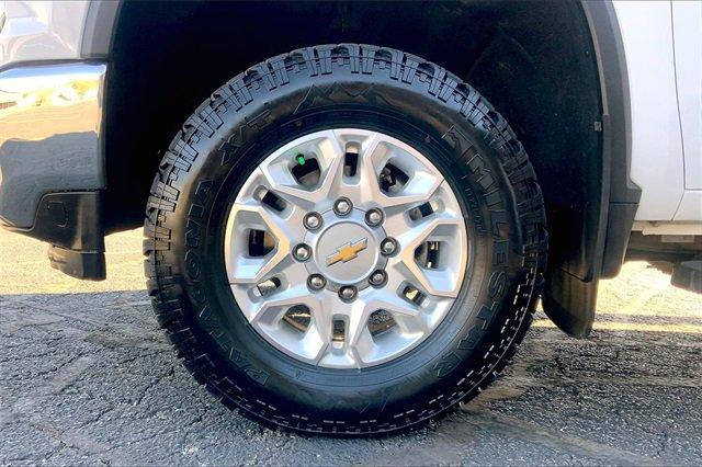 2023 Chevrolet Silverado 2500 HD Vehicle Photo in TOPEKA, KS 66609-0000