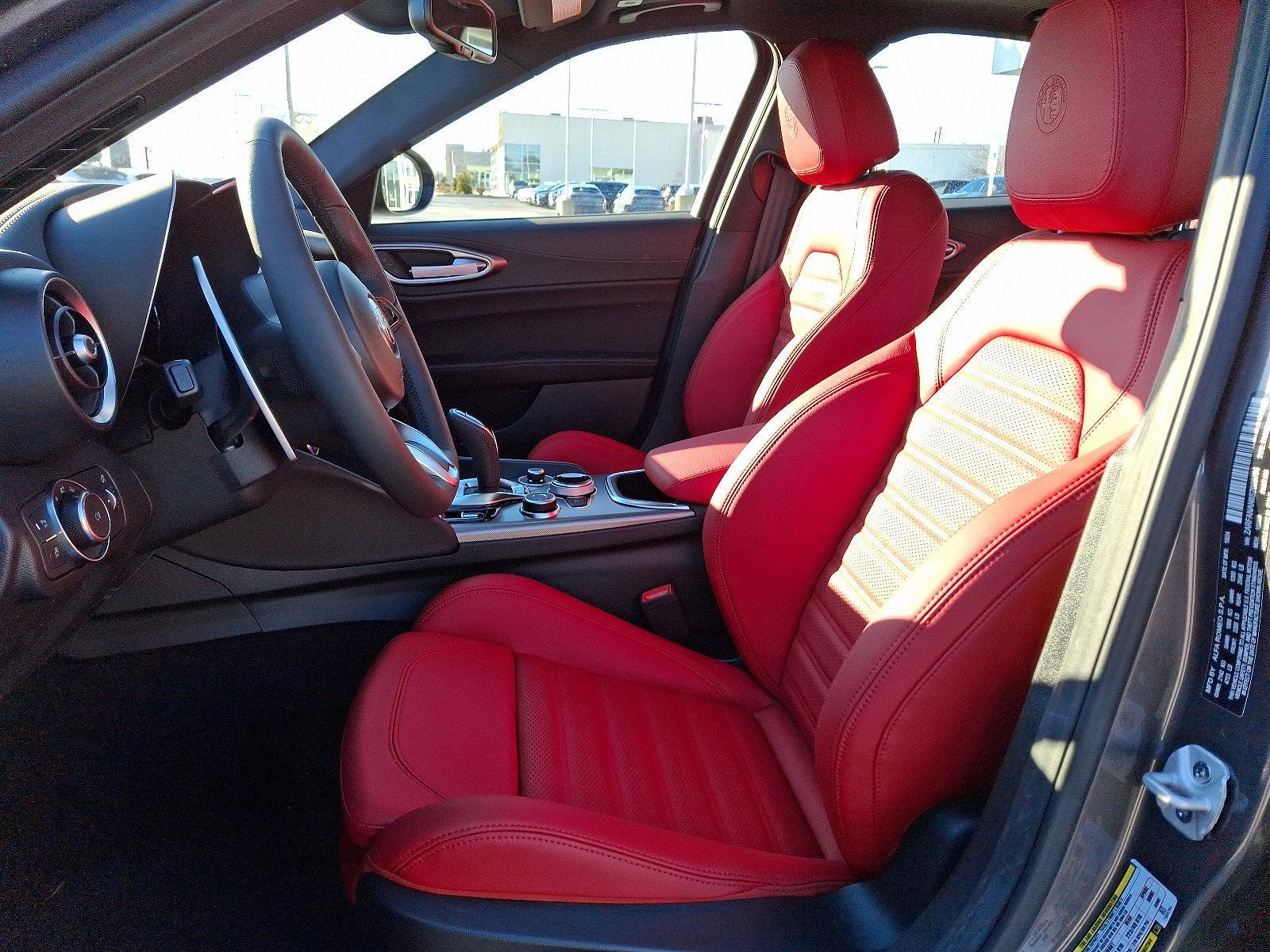 2025 Alfa Romeo Giulia Vehicle Photo in Mechanicsburg, PA 17050