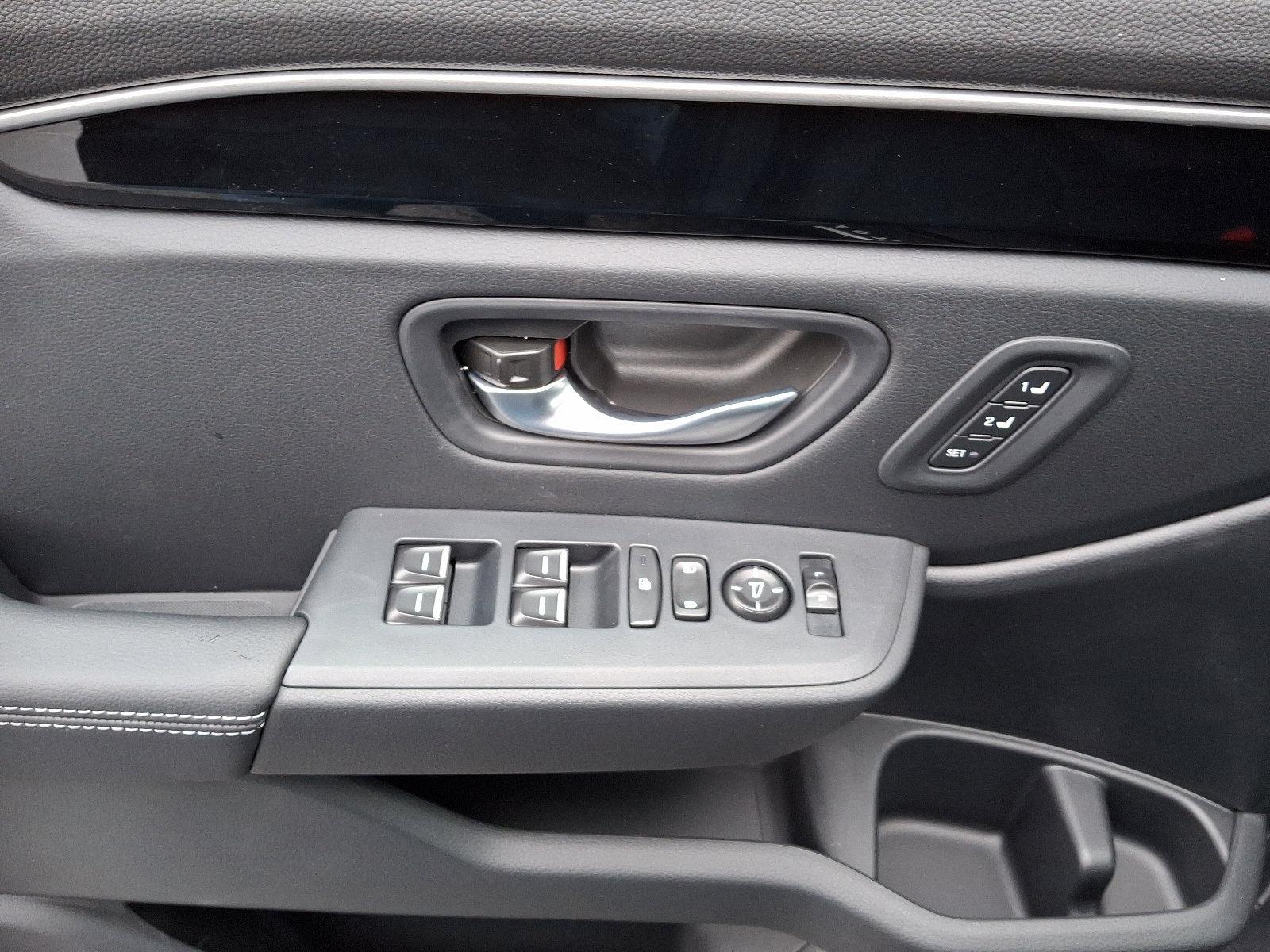 2025 Honda Pilot Vehicle Photo in Harrisburg, PA 17111