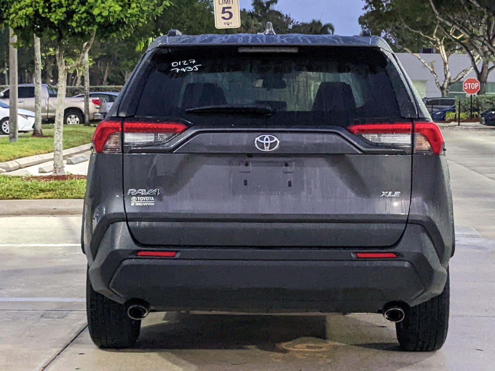 2021 Toyota RAV4 Vehicle Photo in Davie, FL 33331