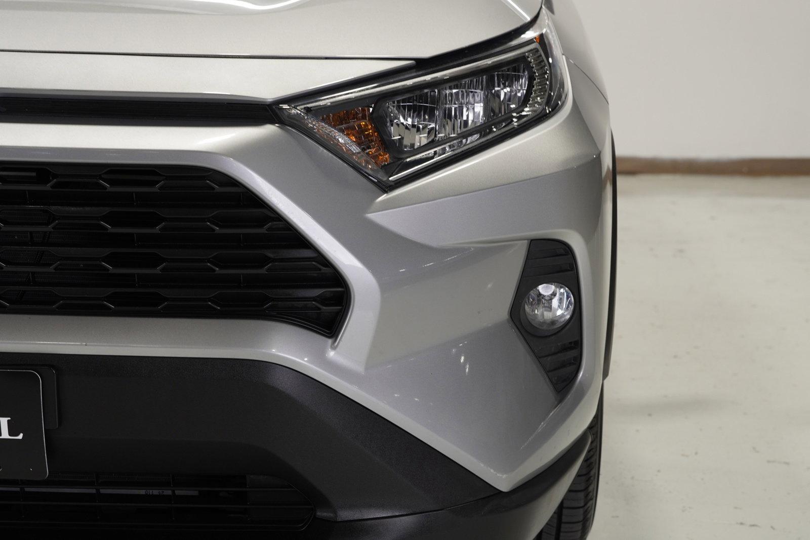 2021 Toyota RAV4 Vehicle Photo in GRAPEVINE, TX 76051