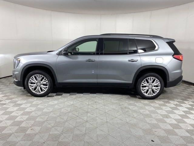 2024 GMC Acadia Vehicle Photo in MEDINA, OH 44256-9001