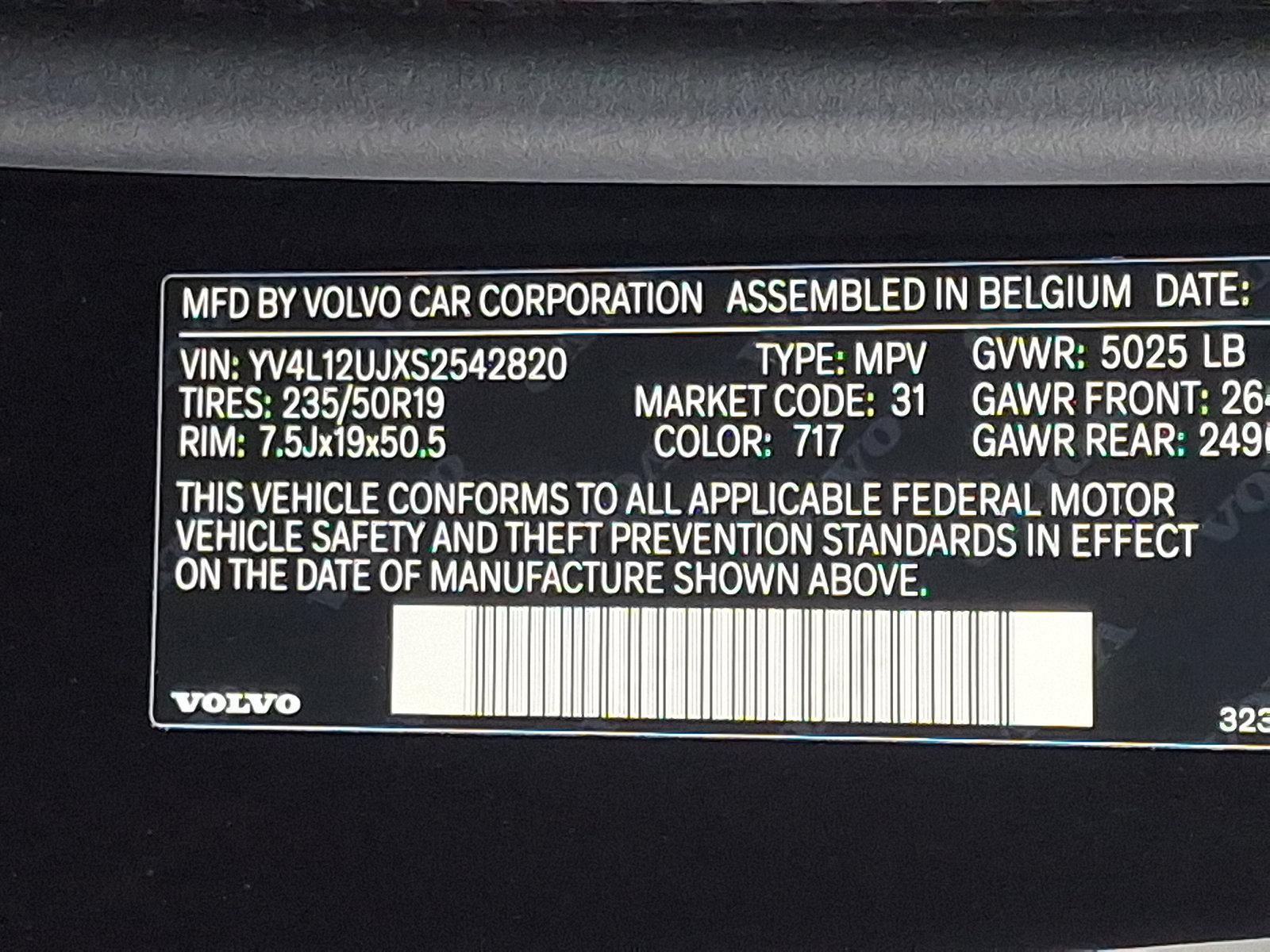 2025 Volvo XC40 Vehicle Photo in Trevose, PA 19053