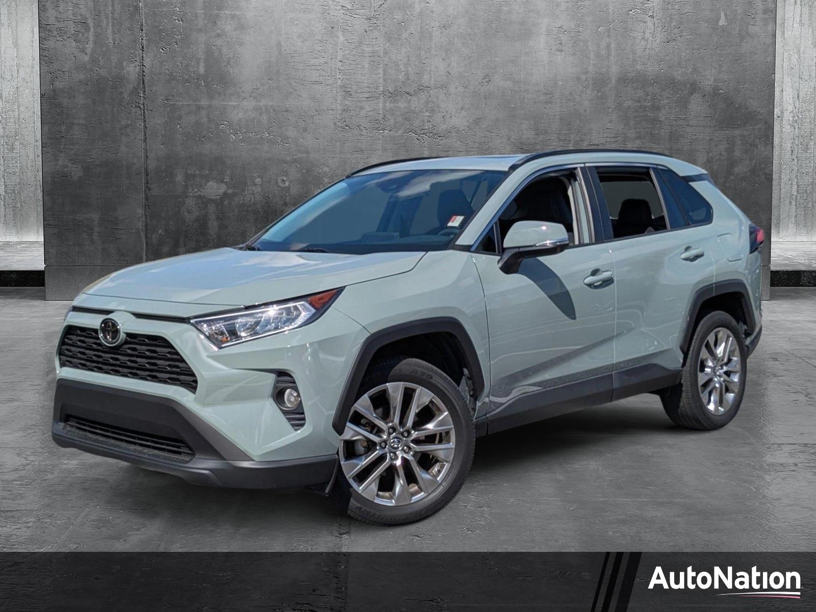 2019 Toyota RAV4 Vehicle Photo in Clearwater, FL 33761