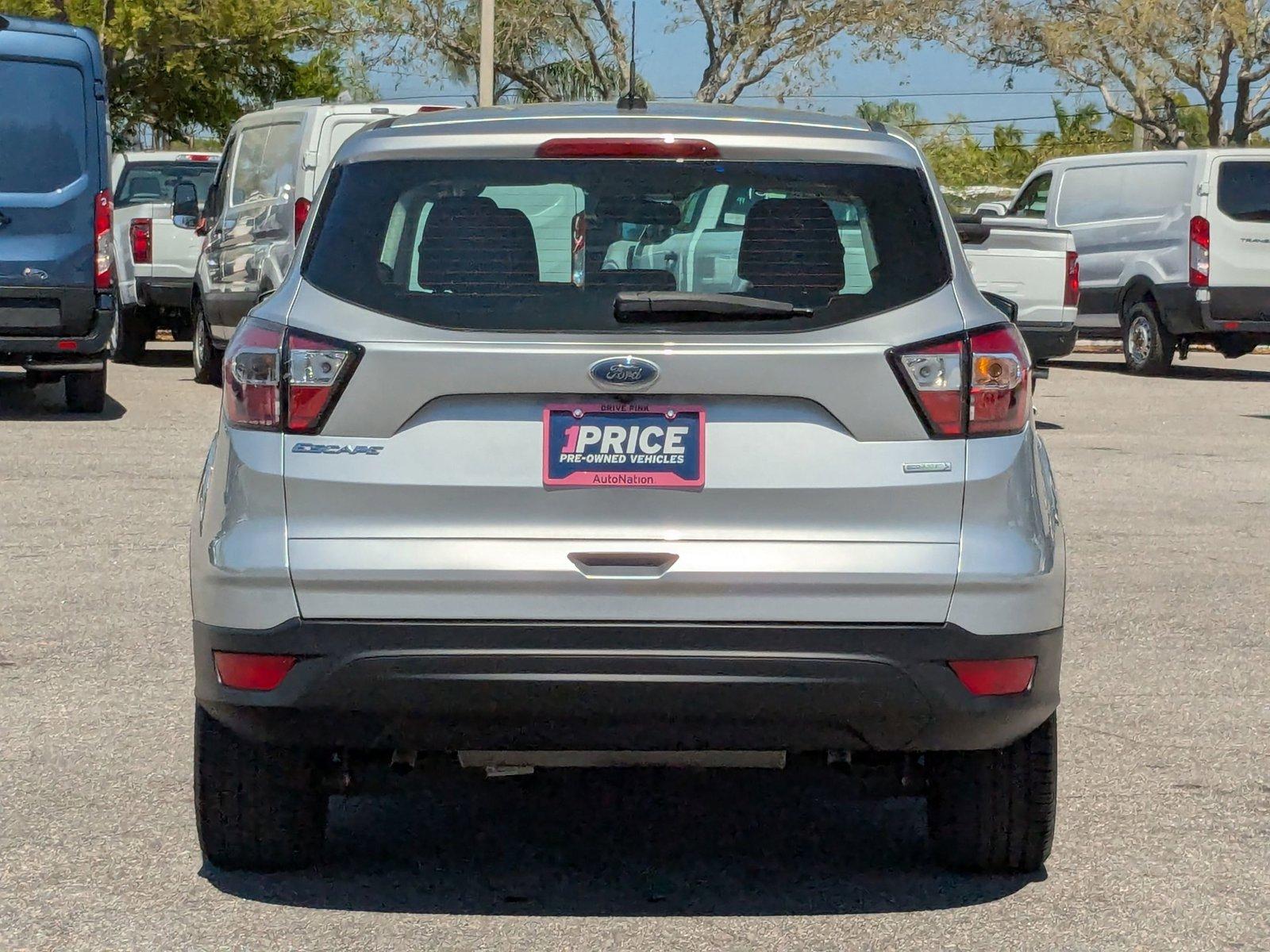 2017 Ford Escape Vehicle Photo in St. Petersburg, FL 33713