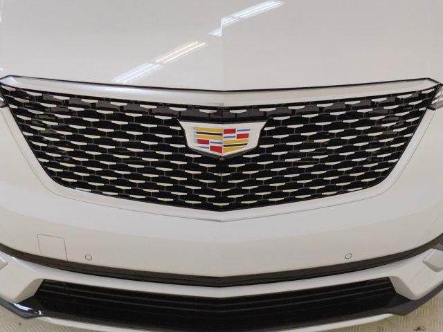 2025 Cadillac XT6 Vehicle Photo in PINEVILLE, NC 28134-8495