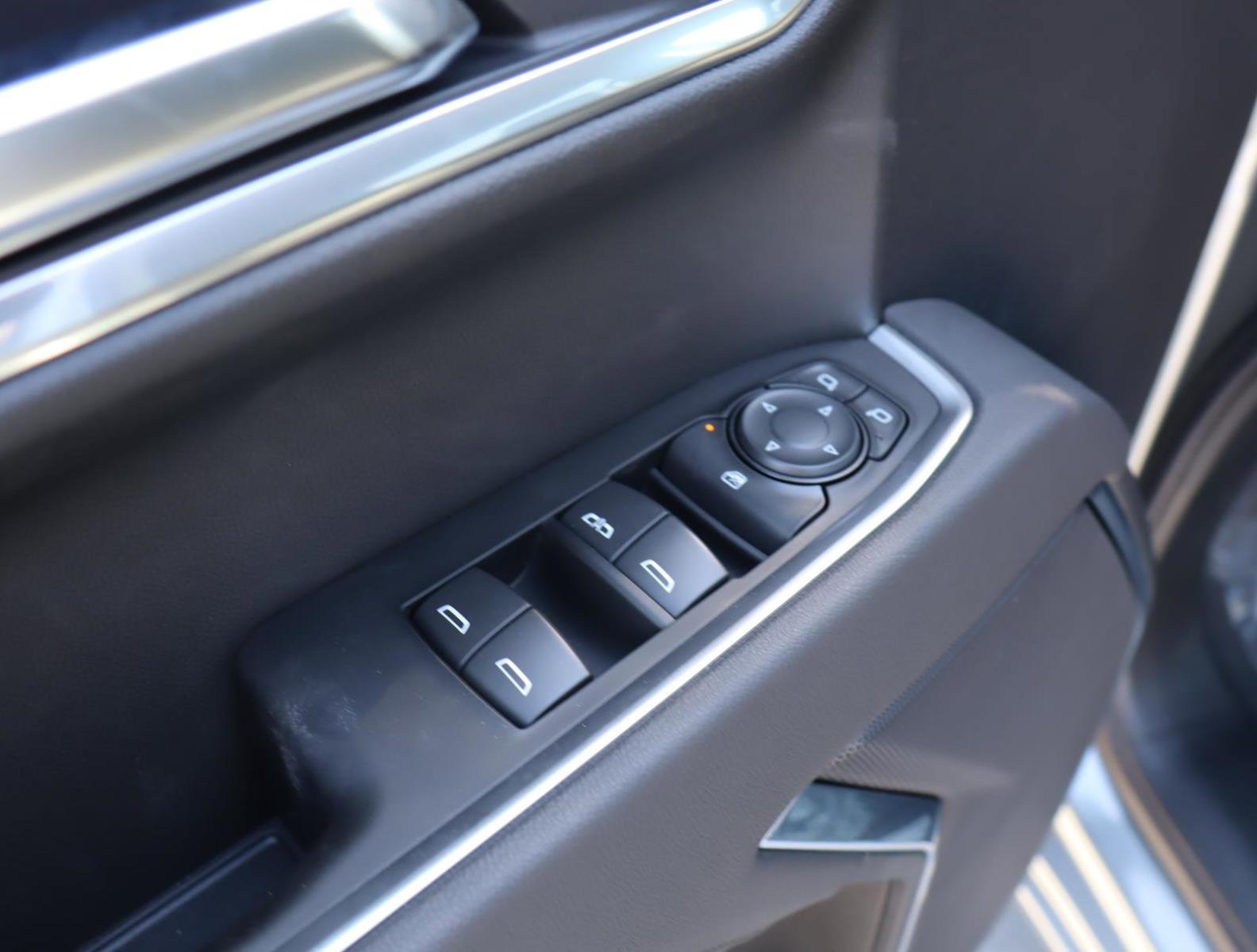 2025 Chevrolet Silverado 1500 Vehicle Photo in LOS ANGELES, CA 90007-3794