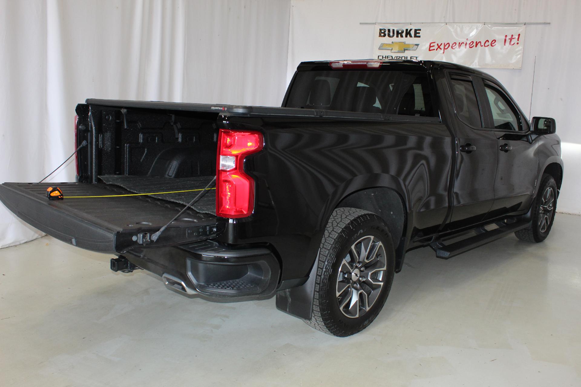 2024 Chevrolet Silverado 1500 Vehicle Photo in NORTHAMPTON, MA 01060-1120