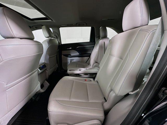 2018 Toyota Highlander Vehicle Photo in Flemington, NJ 08822